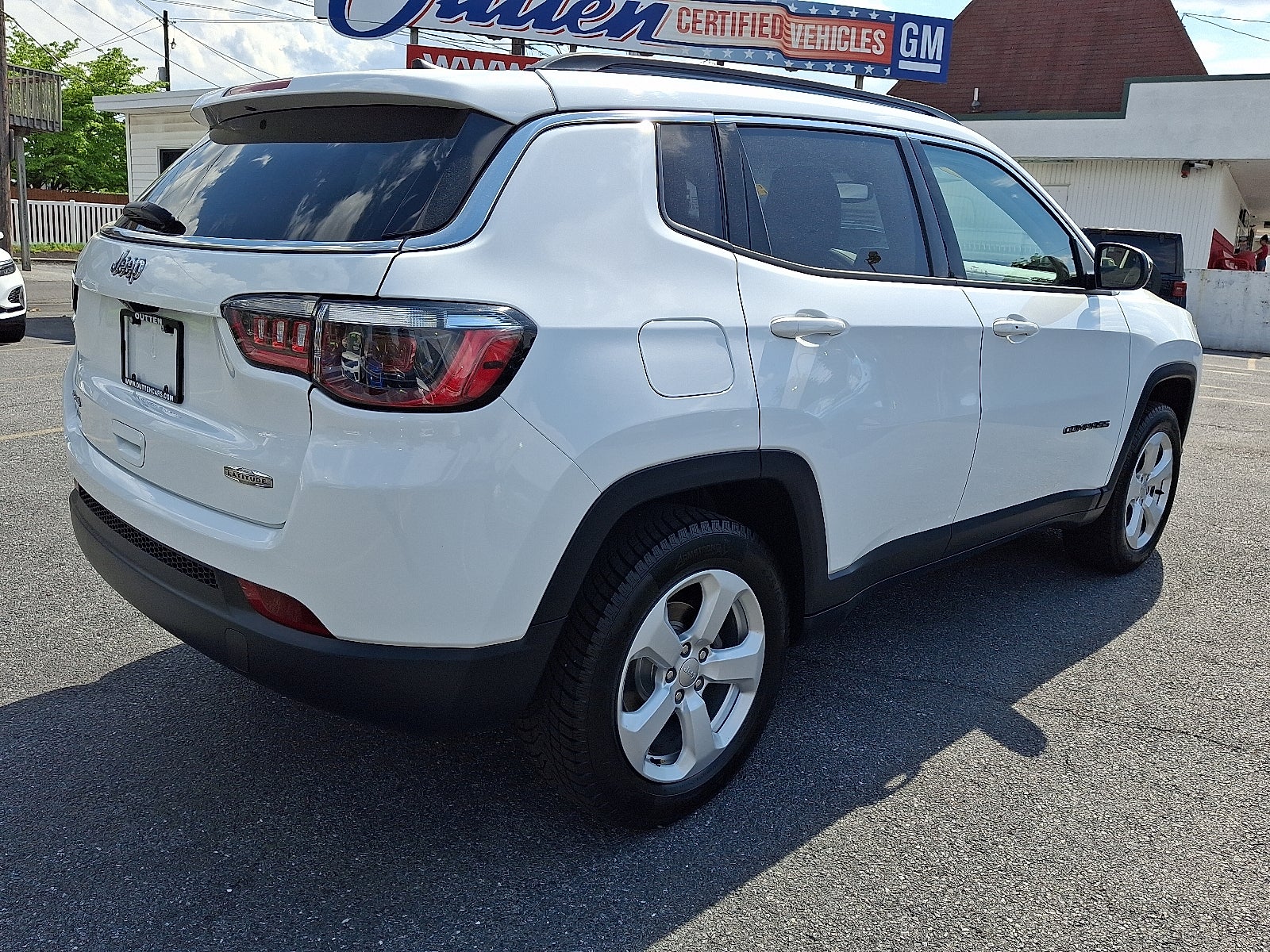 2022 Jeep Compass — detail view