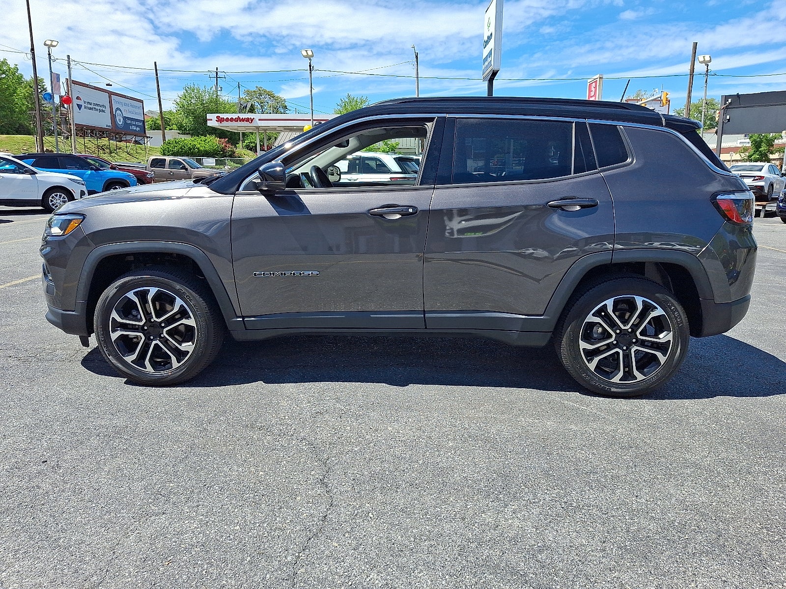 2022 Jeep Compass — side profile view