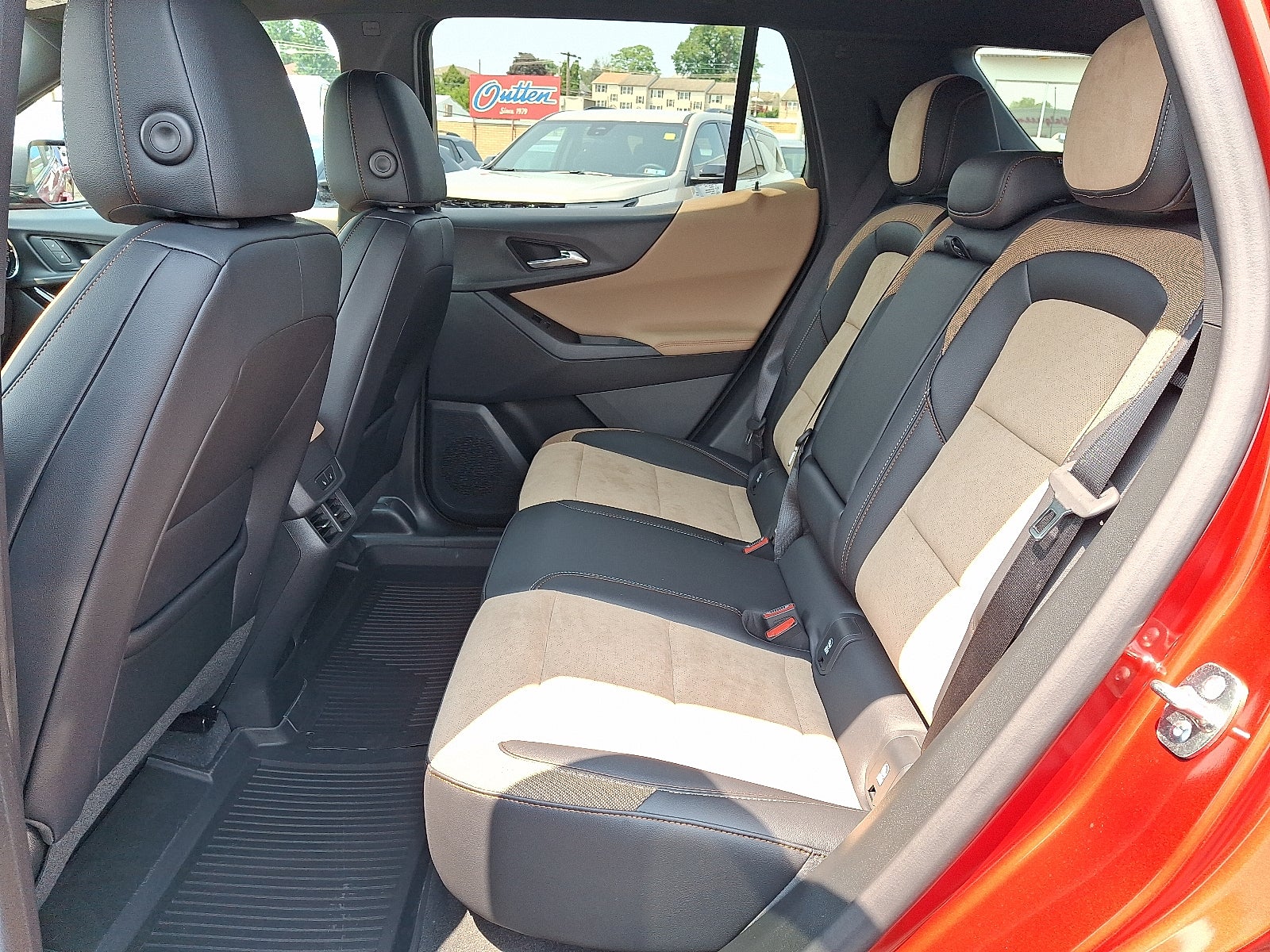 2027 Chevrolet Equinox — detail view