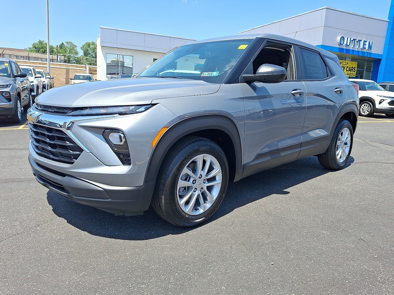 2026 Chevrolet Trailblazer LS FWD in Sterling Gray Metallic — front three-quarter view