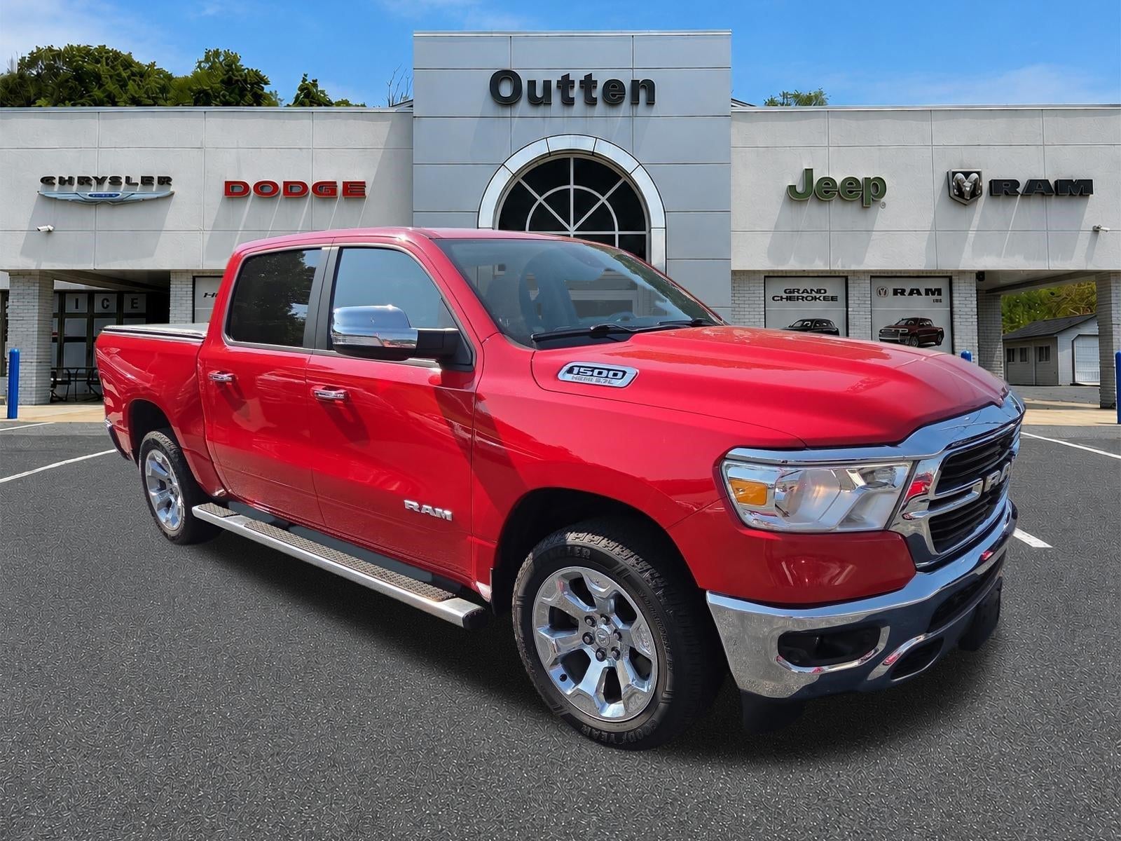 2020 RAM 1500 Big Horn 4x4 Crew Cab 5'7" Box in Flame Red Clearcoat — front three-quarter view